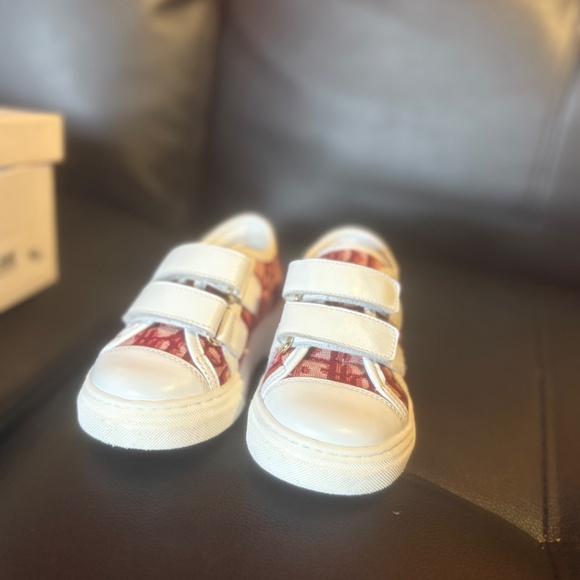 Toddler designer shoes - Picture 2 of 5